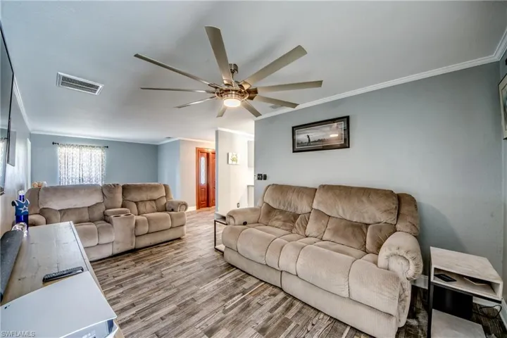1131 Se 34th St, Cape Coral, Florida 33904