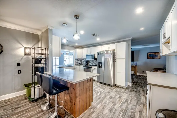 1131 Se 34th St, Cape Coral, Florida 33904