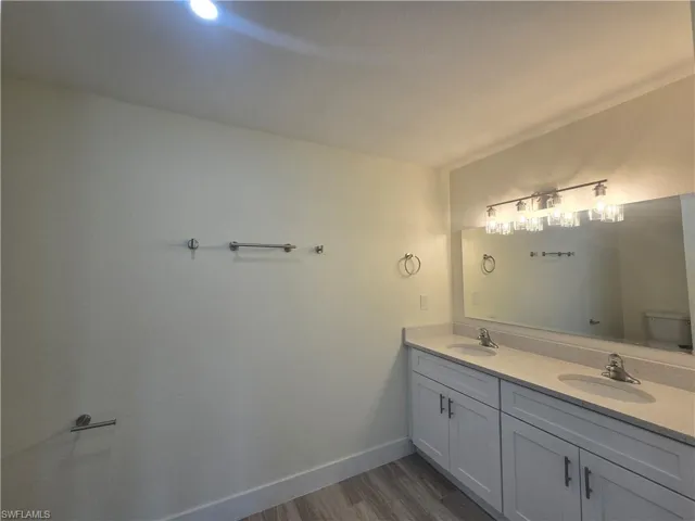 51  Wilmington  PKWY, Cape Coral, FL 33993