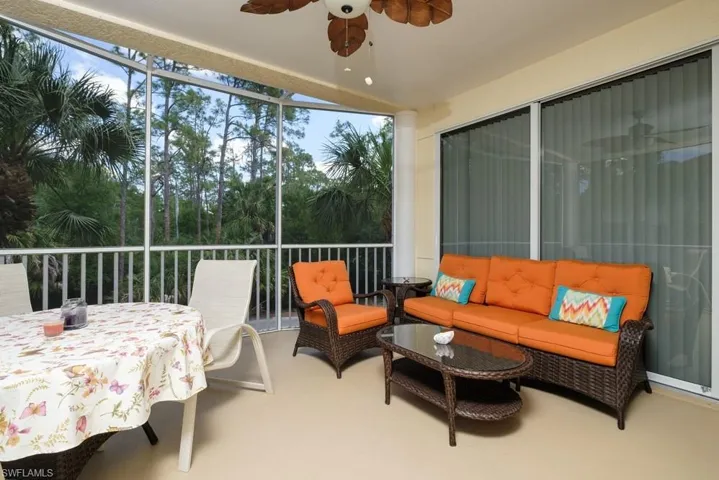4873  Hampshire  CT, Naples, FL 34112