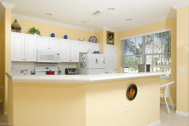 4873  Hampshire  CT, Naples, FL 34112