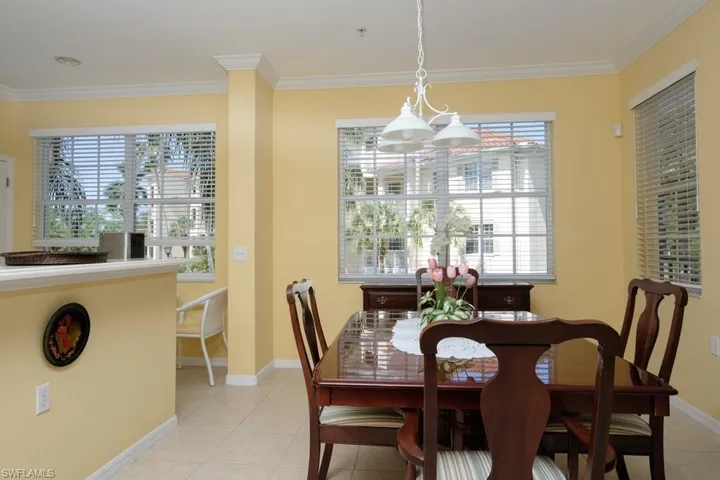 4873  Hampshire  CT, Naples, FL 34112