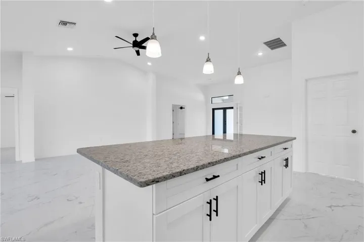 7789  16th  TER, Labelle, FL 33935