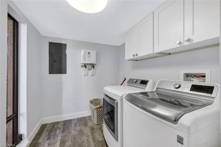 Tankless Water Heater (the Best)- New Washer/ Dryer Stay- Size Large (great for beach towels) Storage Not Shown