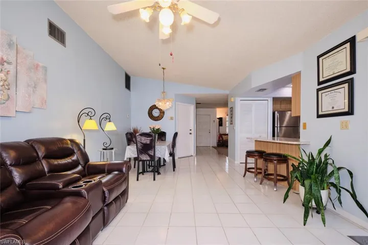 901 Se 23rd Ter, Cape Coral Fl 33990