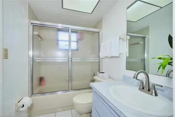 901 Se 23rd Ter, Cape Coral Fl 33990