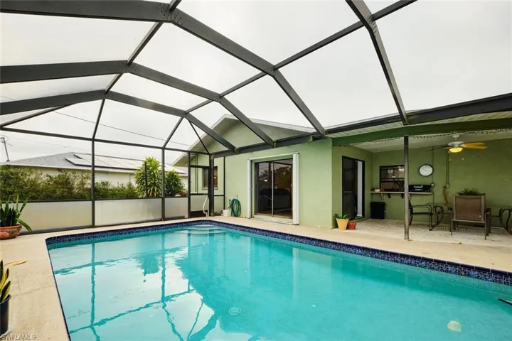 901 Se 23rd Ter, Cape Coral Fl 33990