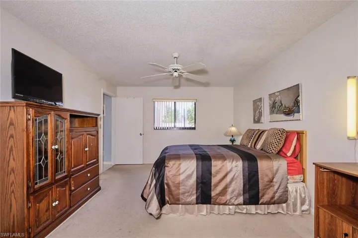 901 Se 23rd Ter, Cape Coral Fl 33990