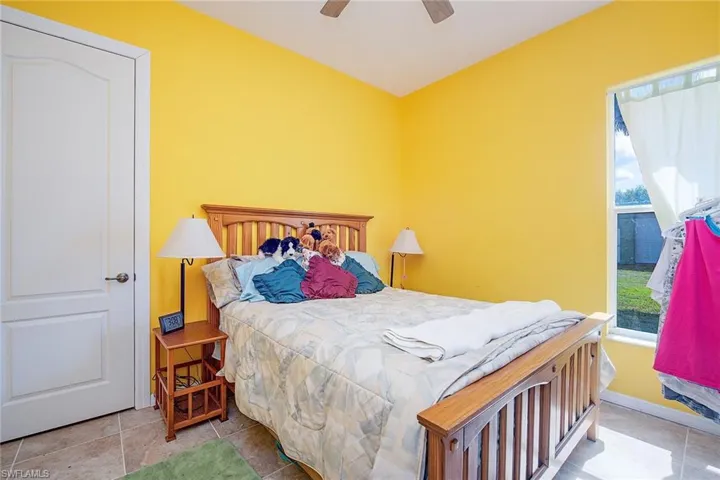 581  Wild Turkey  DR, Naples, FL 34120