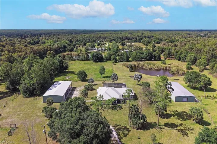581  Wild Turkey  DR, Naples, FL 34120