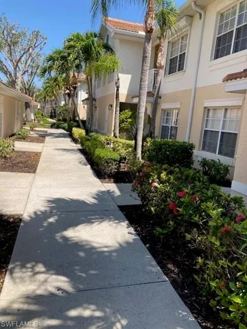 3017 Driftwood Way # 3003, Naples Fl 34109