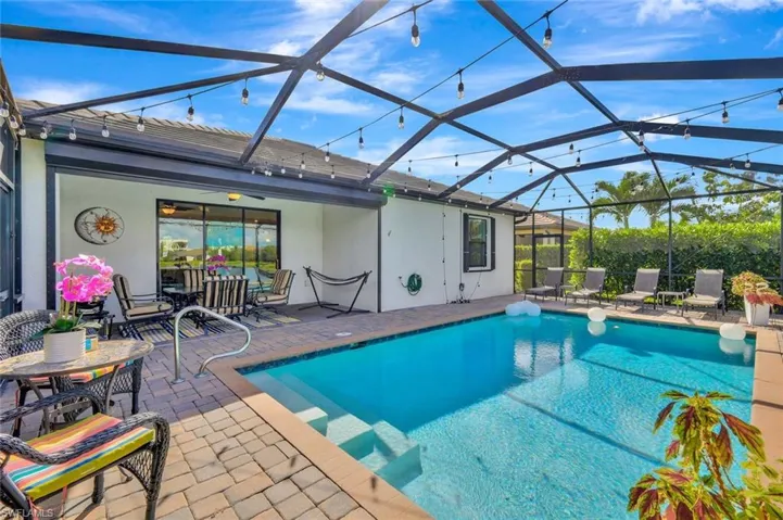 9207  SHADOW OAK  LN, Naples, FL 34120