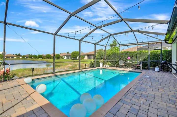 9207  SHADOW OAK  LN, Naples, FL 34120