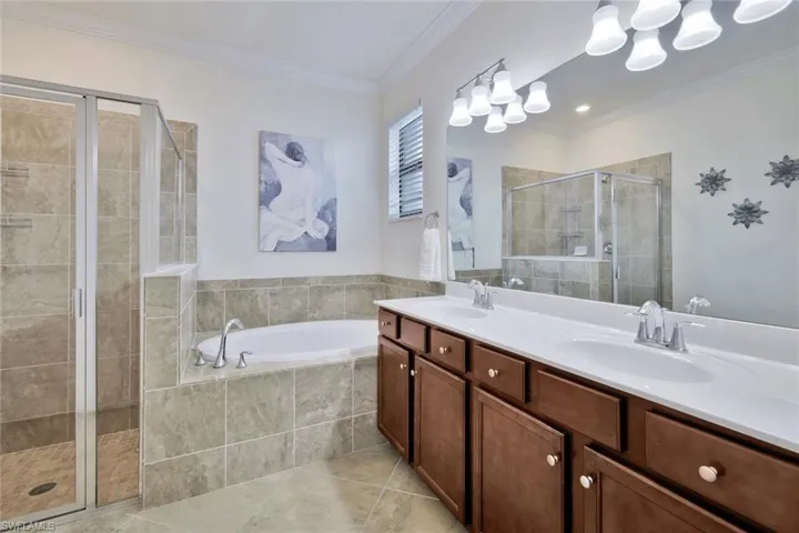 9207  SHADOW OAK  LN, Naples, FL 34120