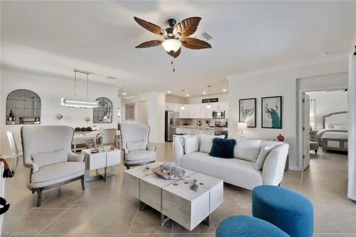 9207  SHADOW OAK  LN, Naples, FL 34120