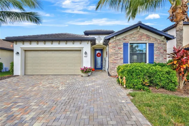 9207  SHADOW OAK  LN, Naples, FL 34120