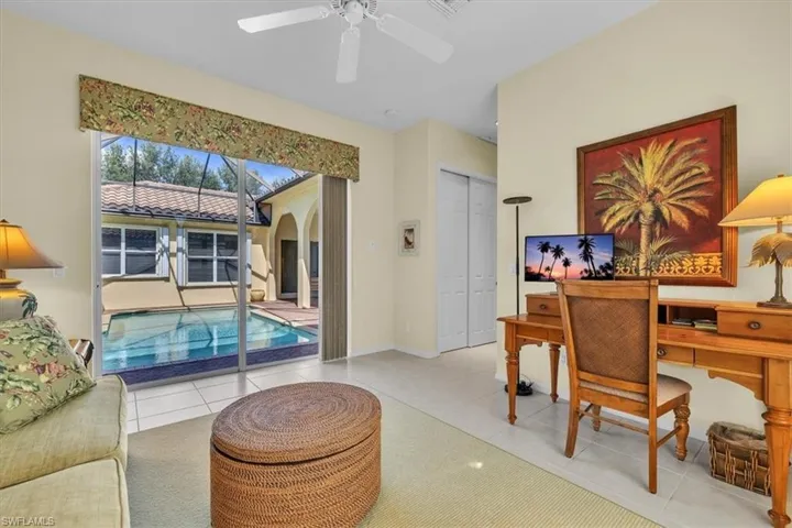 10879 Fieldfair Dr, Naples, Florida 34119