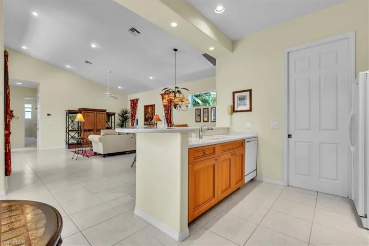 10879 Fieldfair Dr, Naples, Florida 34119