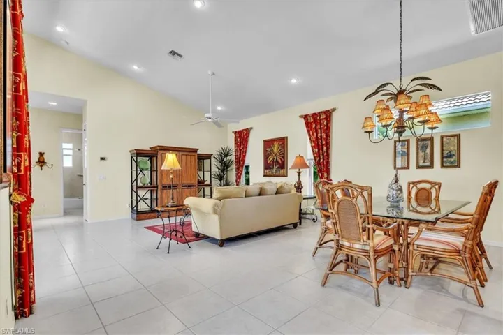 10879 Fieldfair Dr, Naples, Florida 34119