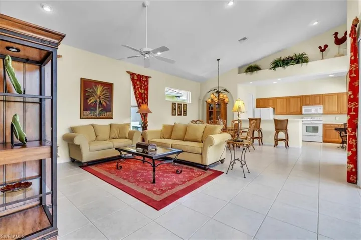 10879 Fieldfair Dr, Naples, Florida 34119