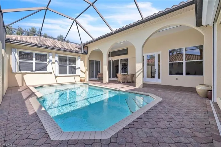 10879 Fieldfair Dr, Naples, Florida 34119