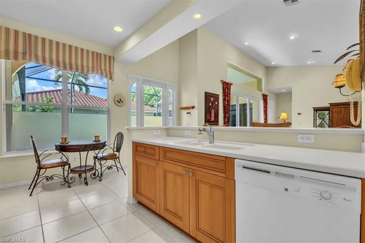 10879 Fieldfair Dr, Naples, Florida 34119