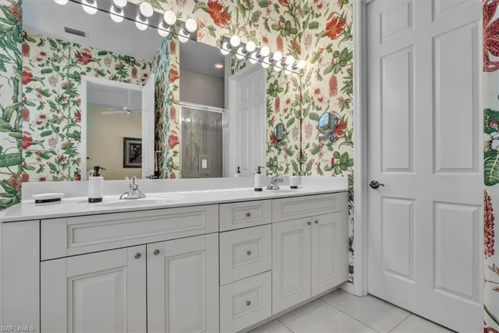 10879 Fieldfair Dr, Naples, Florida 34119