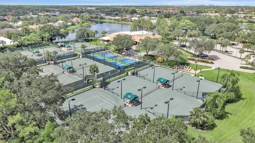 10879 Fieldfair Dr, Naples, Florida 34119