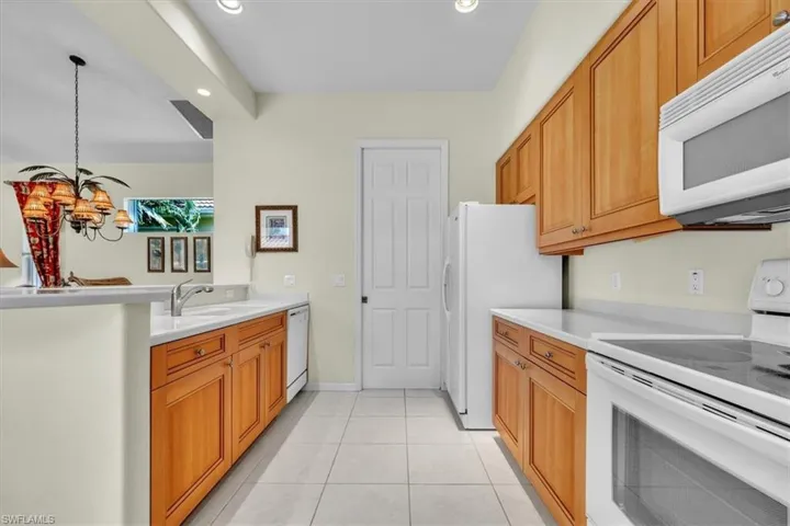 10879 Fieldfair Dr, Naples, Florida 34119