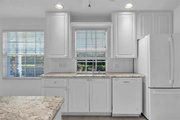 5065  Ventura  CT, Naples, FL 34109