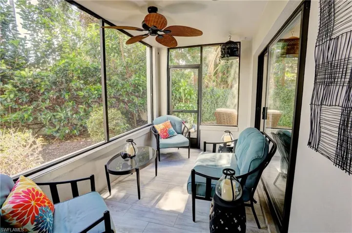 504  Courtside  DR, Naples, FL 34105