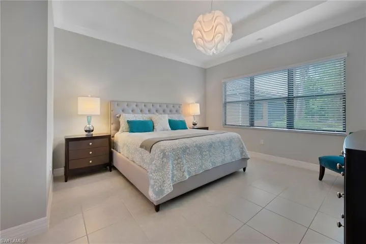 13322 Silktail Dr, Naples, Florida 34109