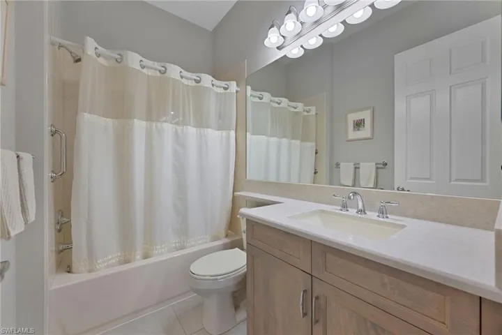 13322 Silktail Dr, Naples, Florida 34109