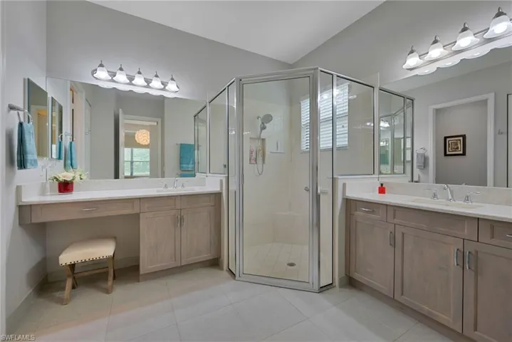 13322 Silktail Dr, Naples, Florida 34109
