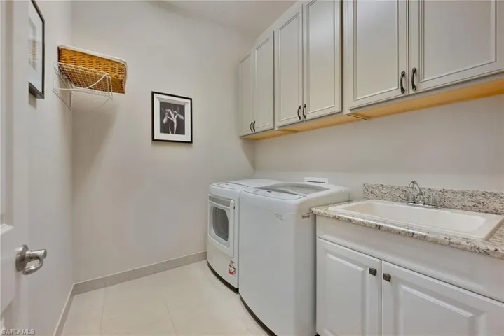 13322 Silktail Dr, Naples, Florida 34109