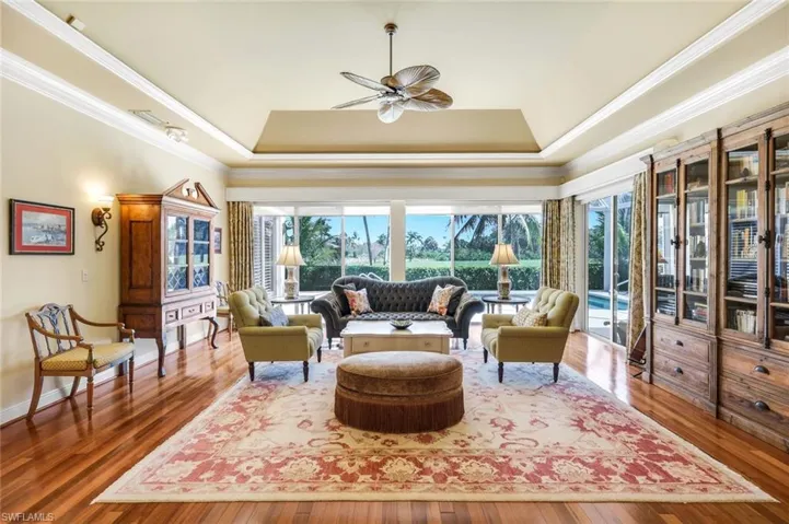 15588  Whitney  LN, Naples, FL 34110