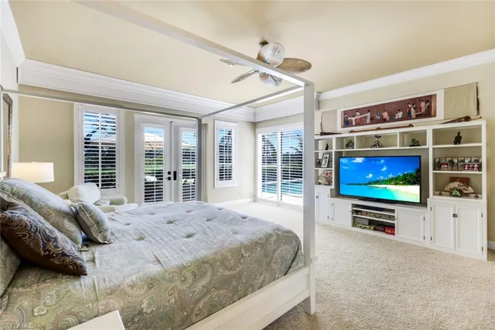 15588  Whitney  LN, Naples, FL 34110