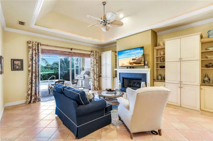 15588  Whitney  LN, Naples, FL 34110