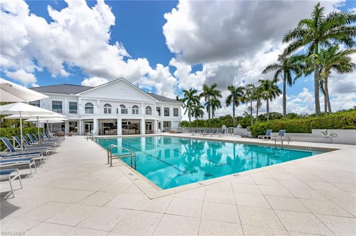 15588  Whitney  LN, Naples, FL 34110