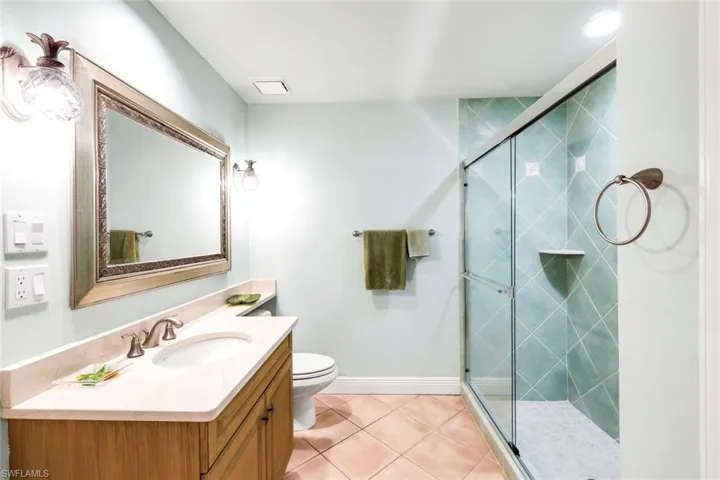 15588  Whitney  LN, Naples, FL 34110