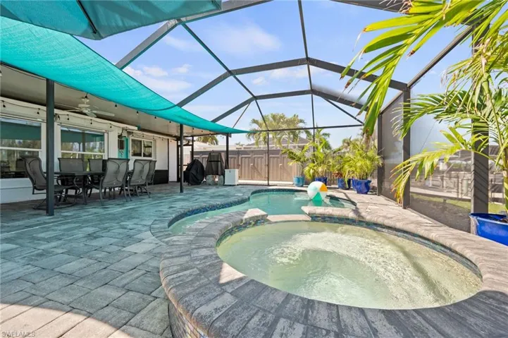 12213 Star Shell Dr, Matlacha Isles, Florida 33991