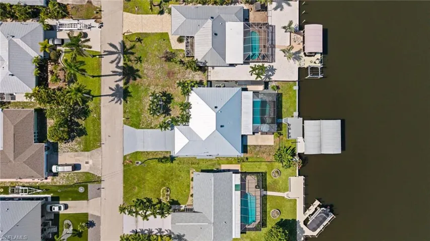 12213 Star Shell Dr, Matlacha Isles, Florida 33991