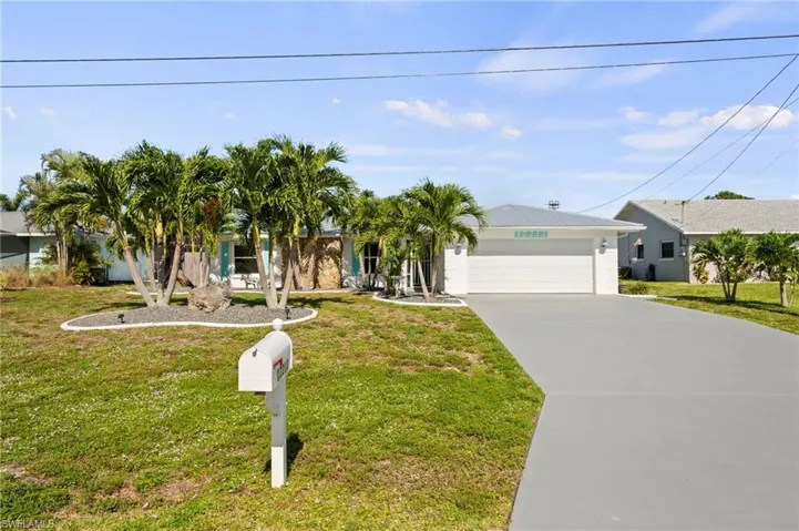 12213 Star Shell Dr, Matlacha Isles, Florida 33991