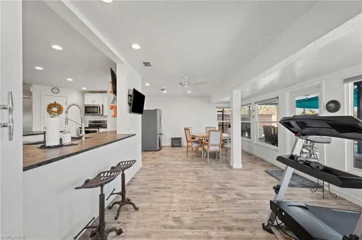 12213 Star Shell Dr, Matlacha Isles, Florida 33991