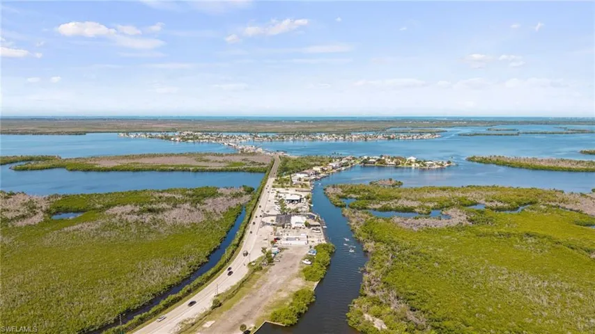 12213 Star Shell Dr, Matlacha Isles, Florida 33991