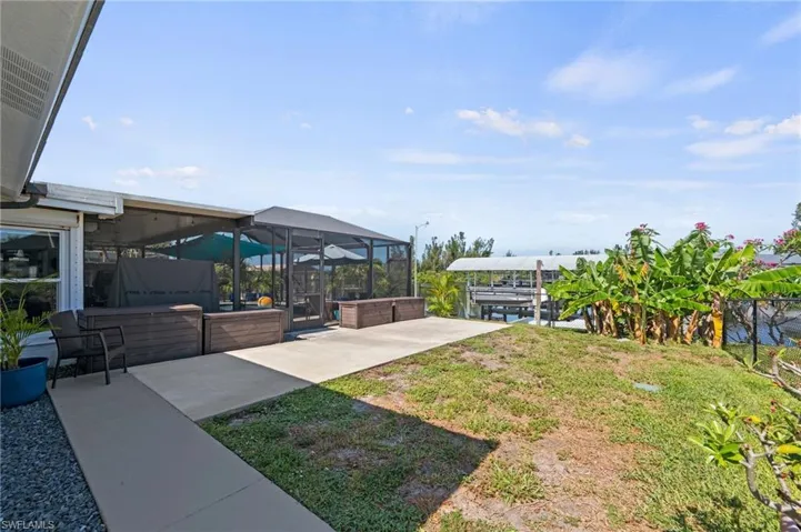 12213 Star Shell Dr, Matlacha Isles, Florida 33991