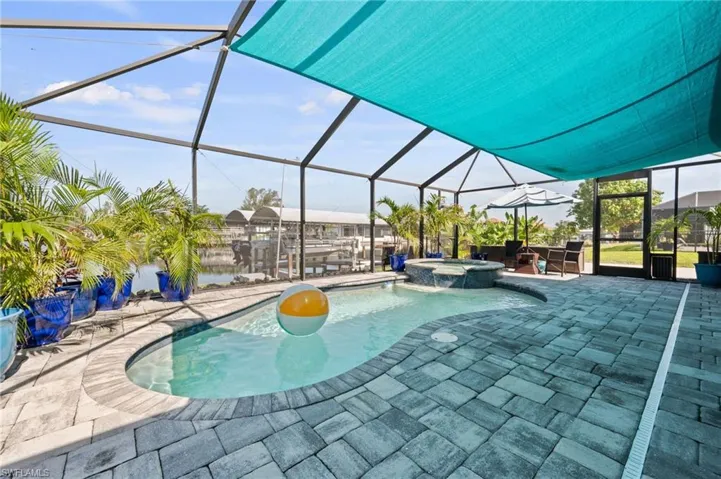 12213 Star Shell Dr, Matlacha Isles, Florida 33991