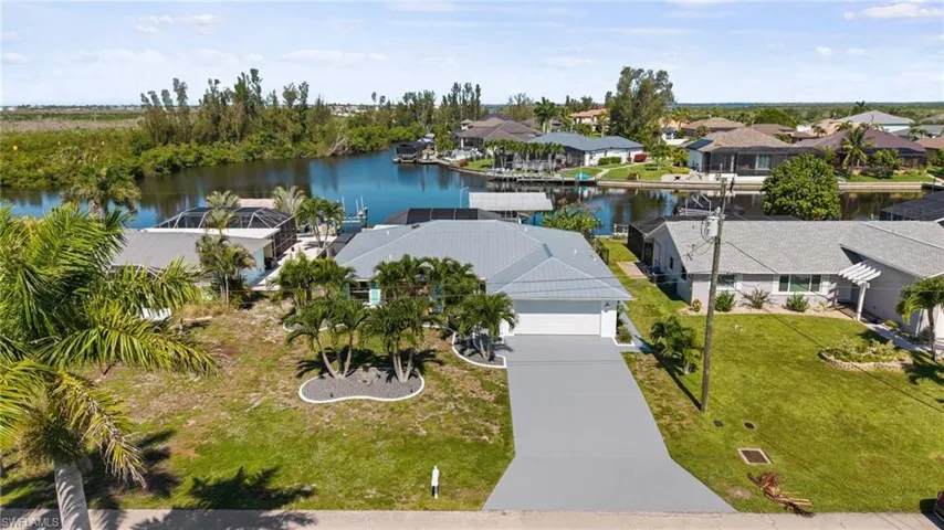 12213 Star Shell Dr, Matlacha Isles, Florida 33991