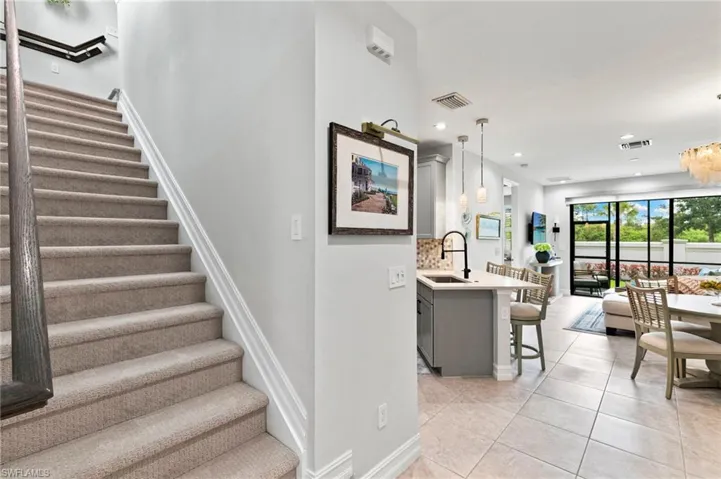 7490 Rockefeller Dr, Naples, Florida 34119