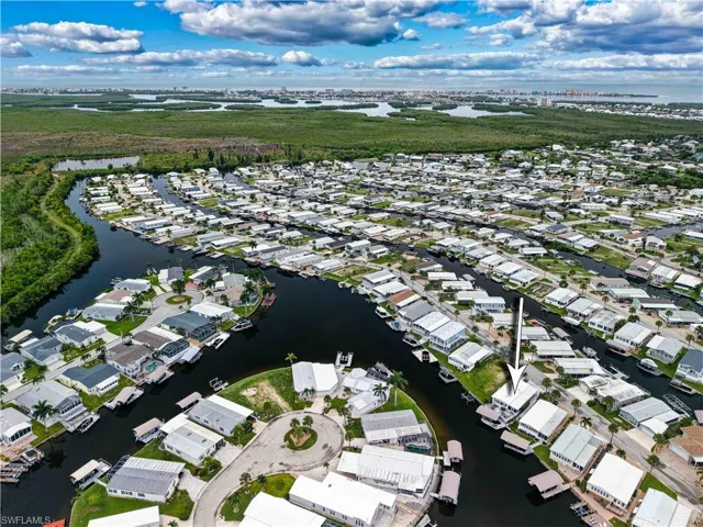 17591 Bryan Ct, Fort Myers Beach, Florida 33931